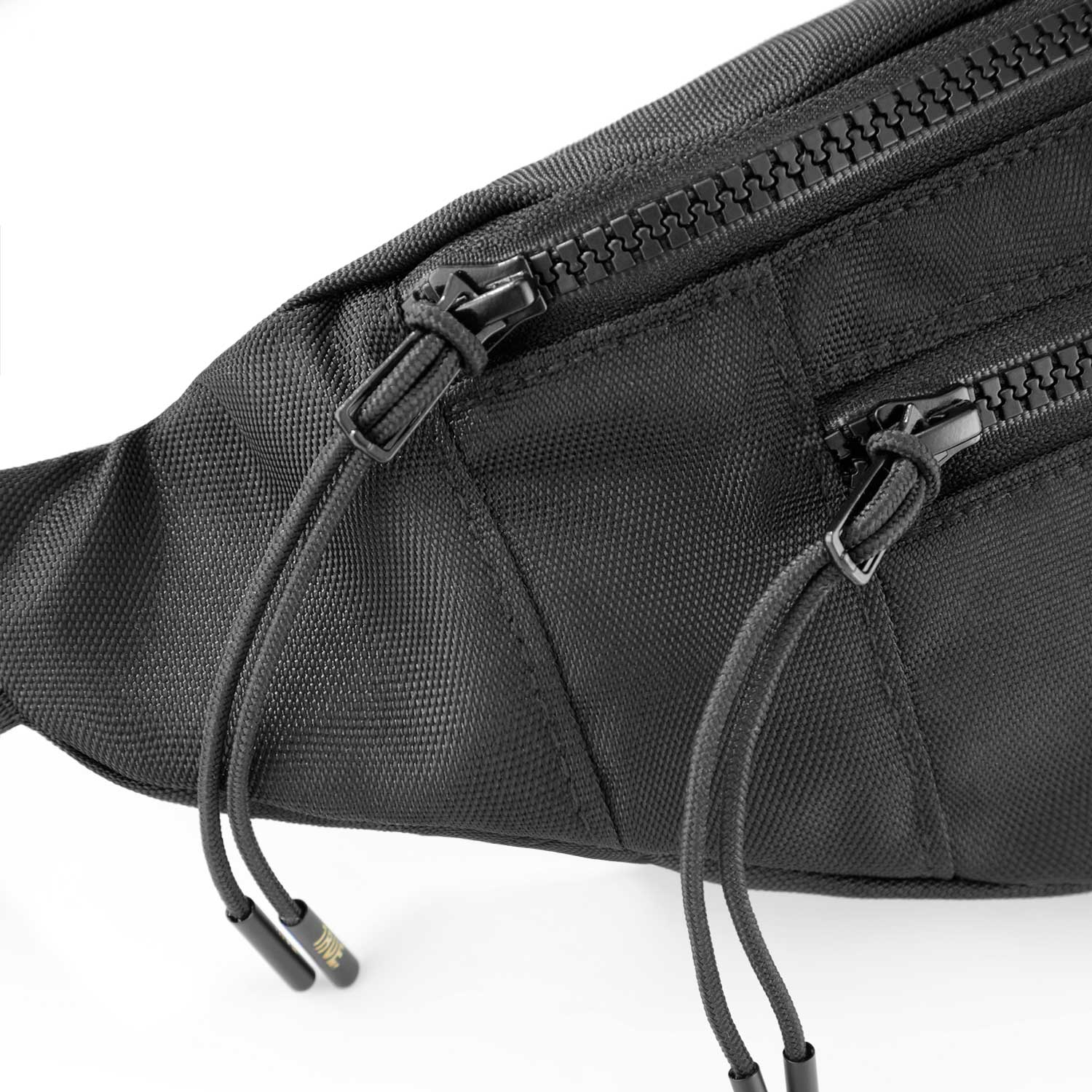 SIGNATURE FANNY PACK - BLACK