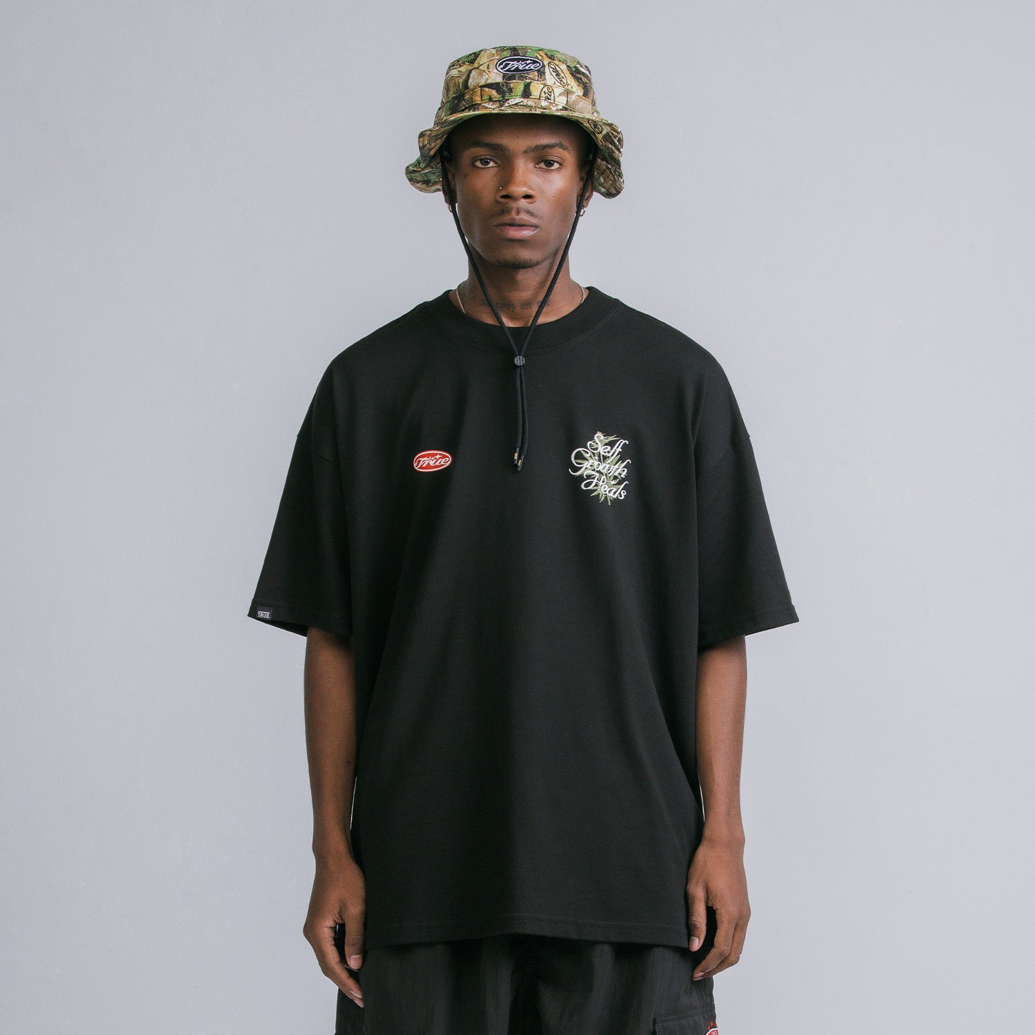 Self_Growth_Over_Sized_T-Shirt_Black_08.jpg