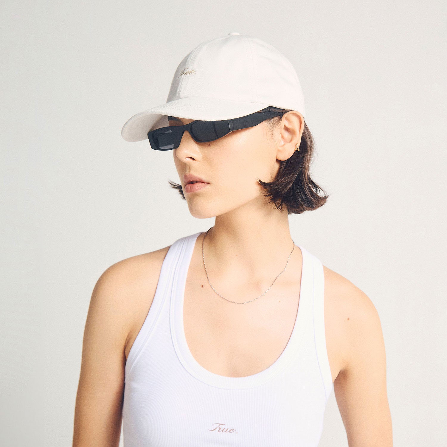 Signature_Cap-Cream_2-0_5.jpg