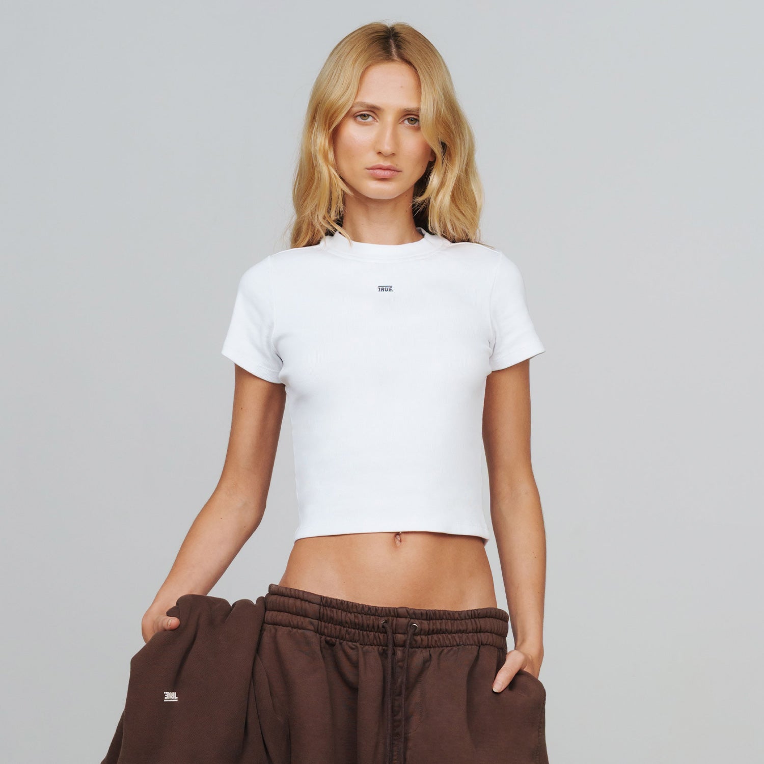 SLIM RIBBED FITTED TEE - WHITE