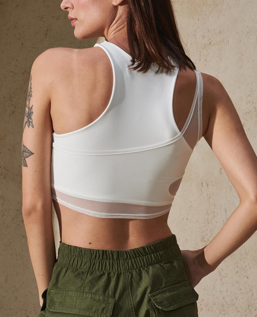 STRAPY MESH CROP TOP