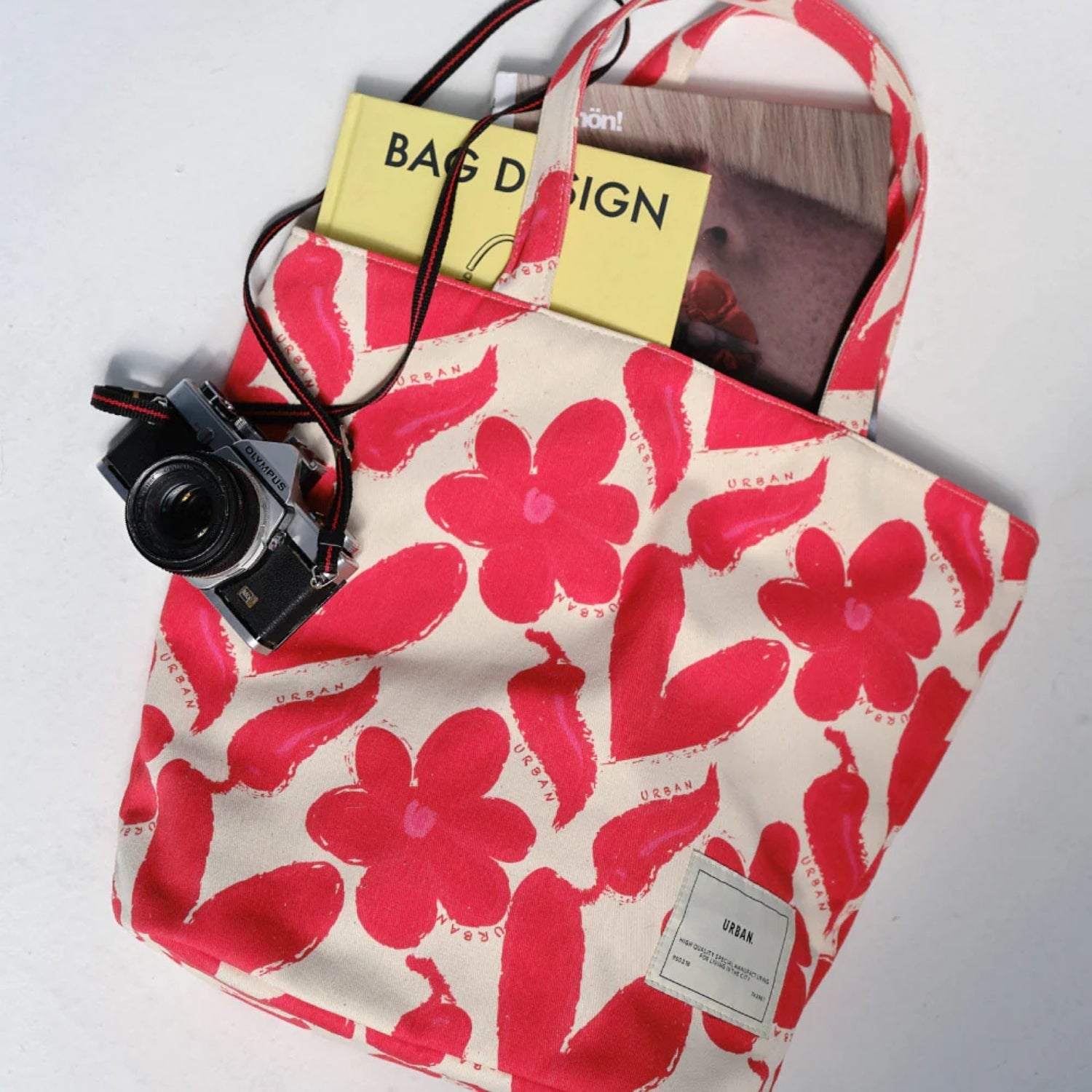TIBBY OVERSIZED TOTE