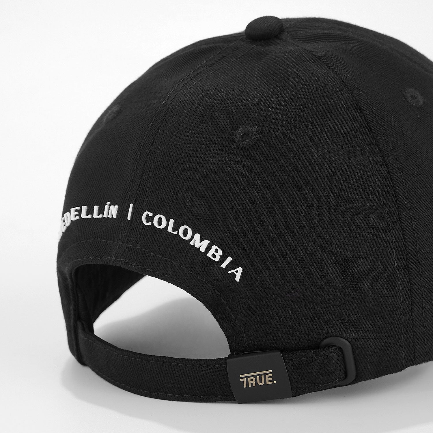 TRUE CLASSIC CAP - BLACK