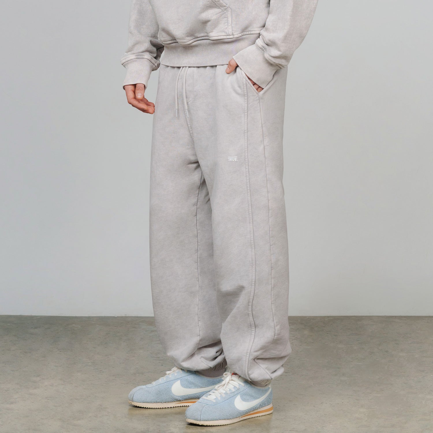 TRUE CLASSIC JOGGER - WASHED GRAY