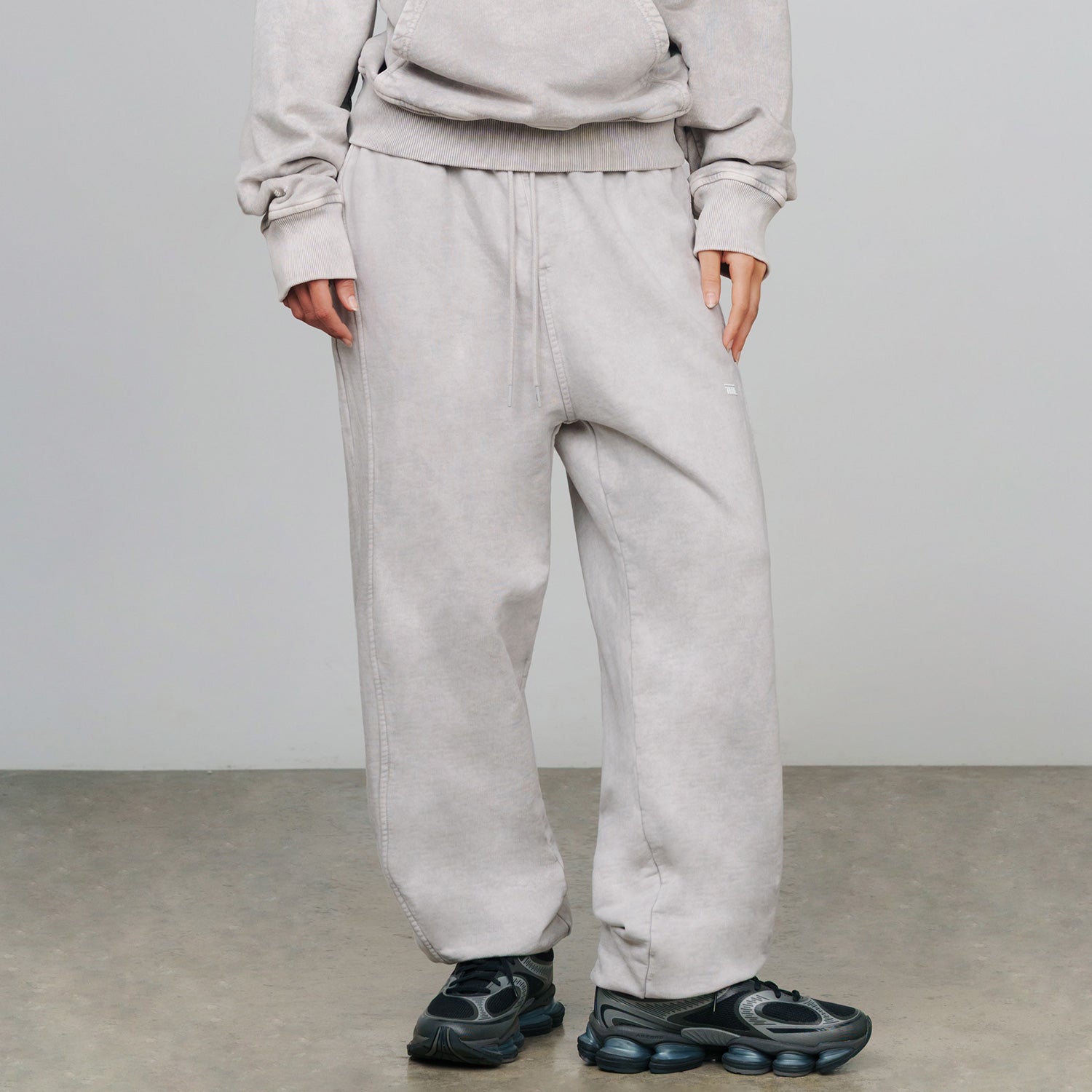 TRUE CLASSIC JOGGER - WASHED GRAY