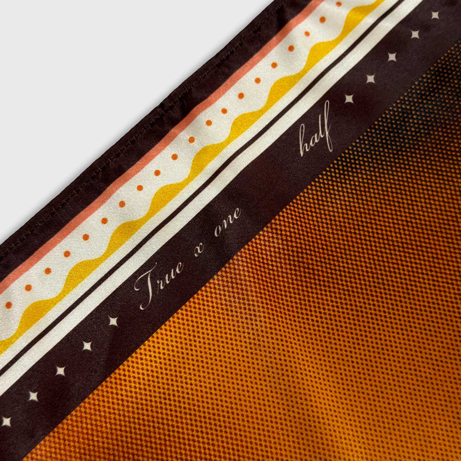 TRUE X ONE HALF BANDANA - GRADIENT