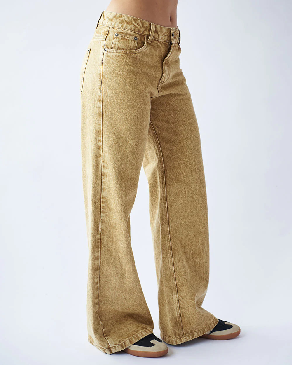 SAND JEANS