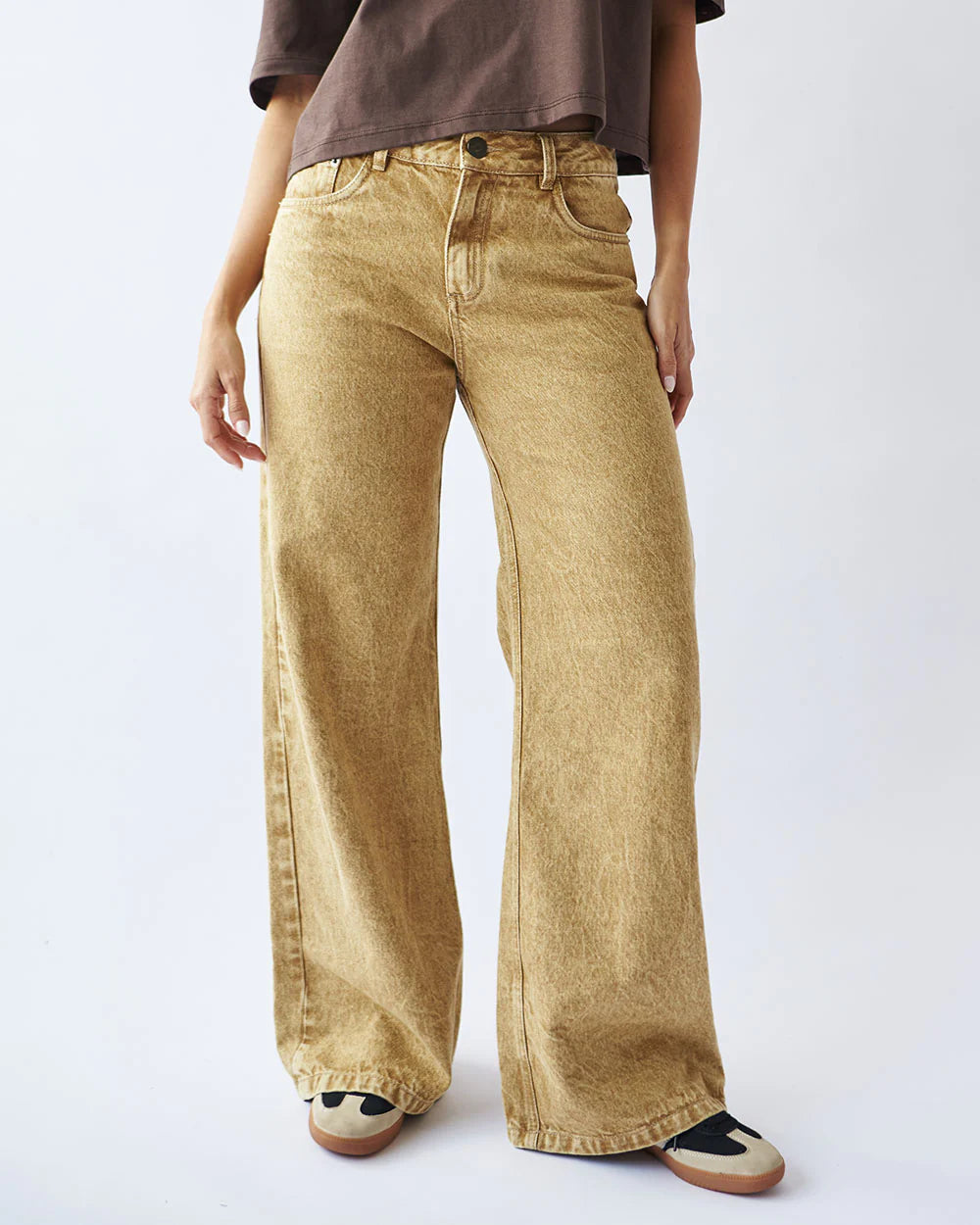 SAND JEANS