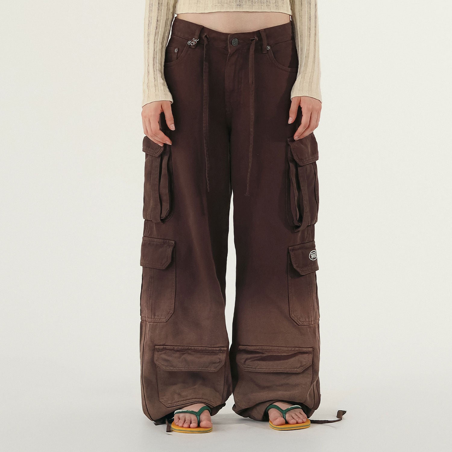 UTILITY POCKET CARGO PANTS - BROWN