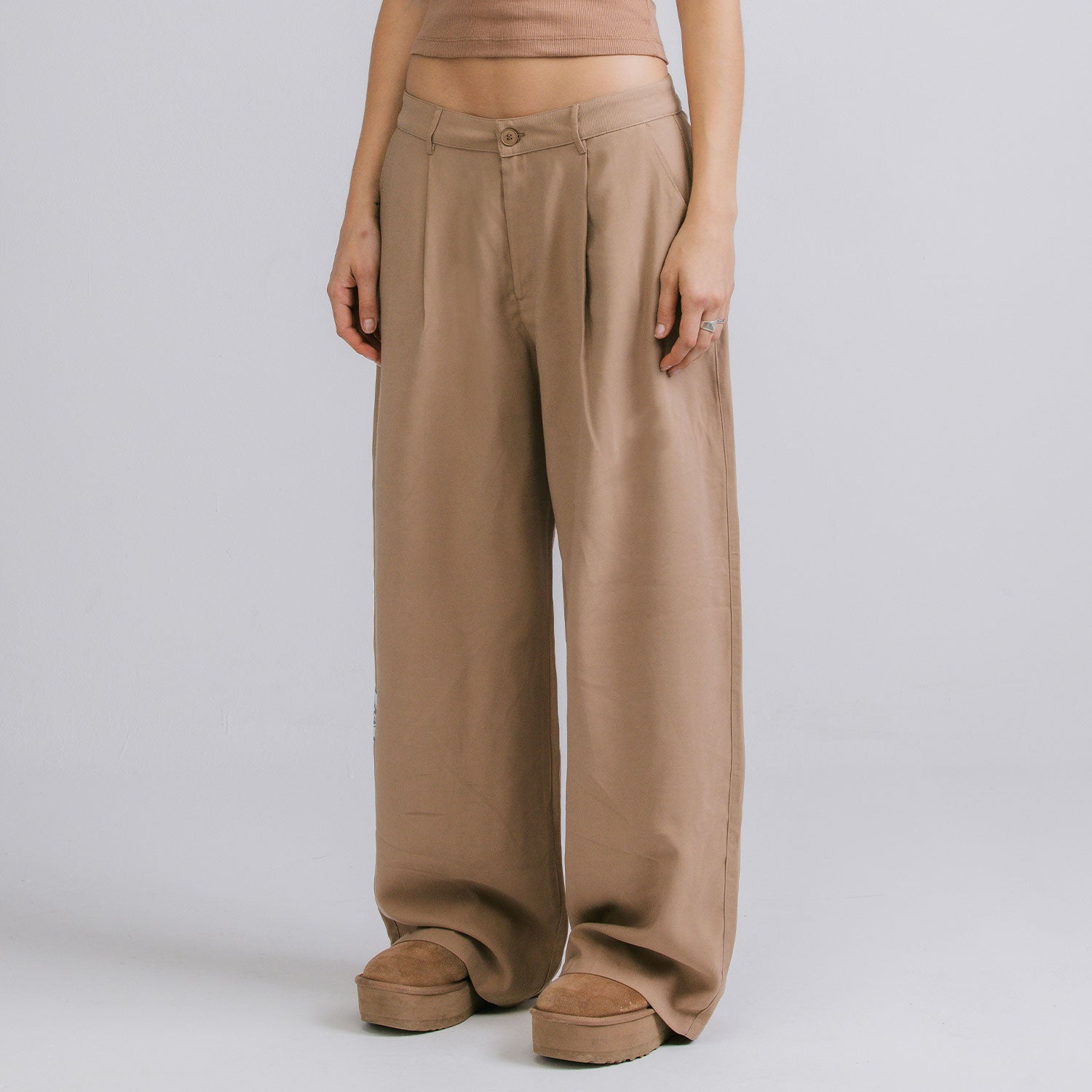 Wide_Leg_Trousers_Khaki_07.jpg