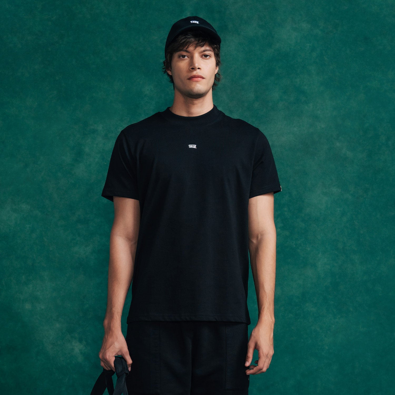 CLASSIC T-SHIRT - BLACK